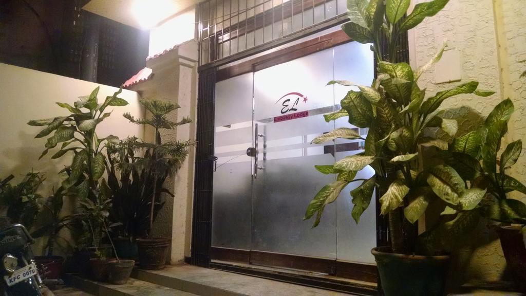 Embassy Lodge Karachi Luaran gambar