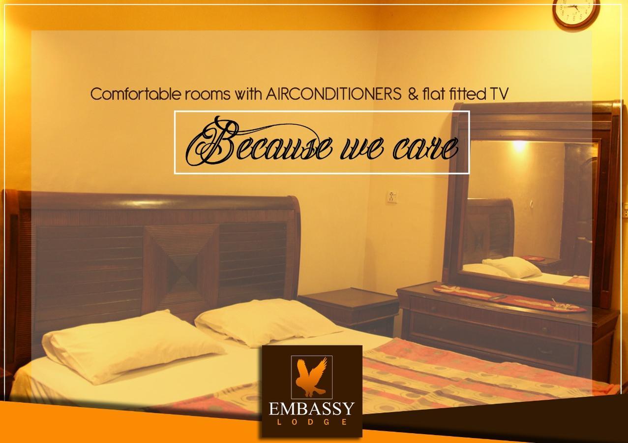 Embassy Lodge Karachi Luaran gambar