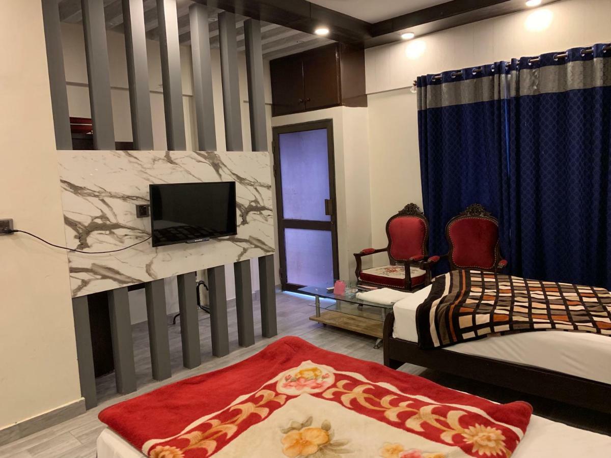 Embassy Lodge Karachi Luaran gambar